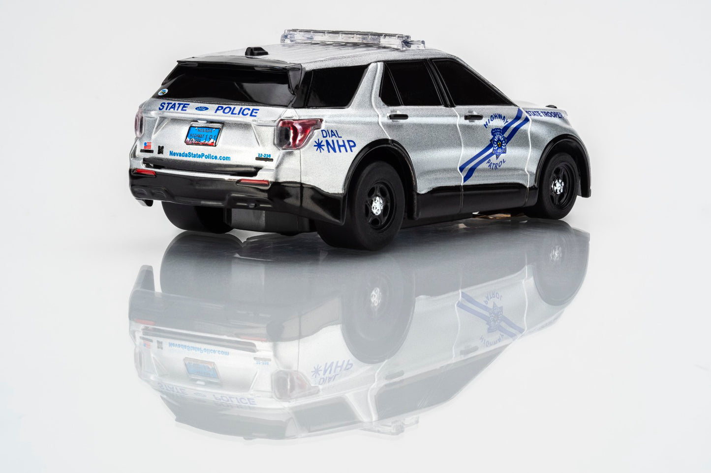 AFX 22105 Police Interceptor State Trooper Flashing Lights HO Slot Car MegaG+