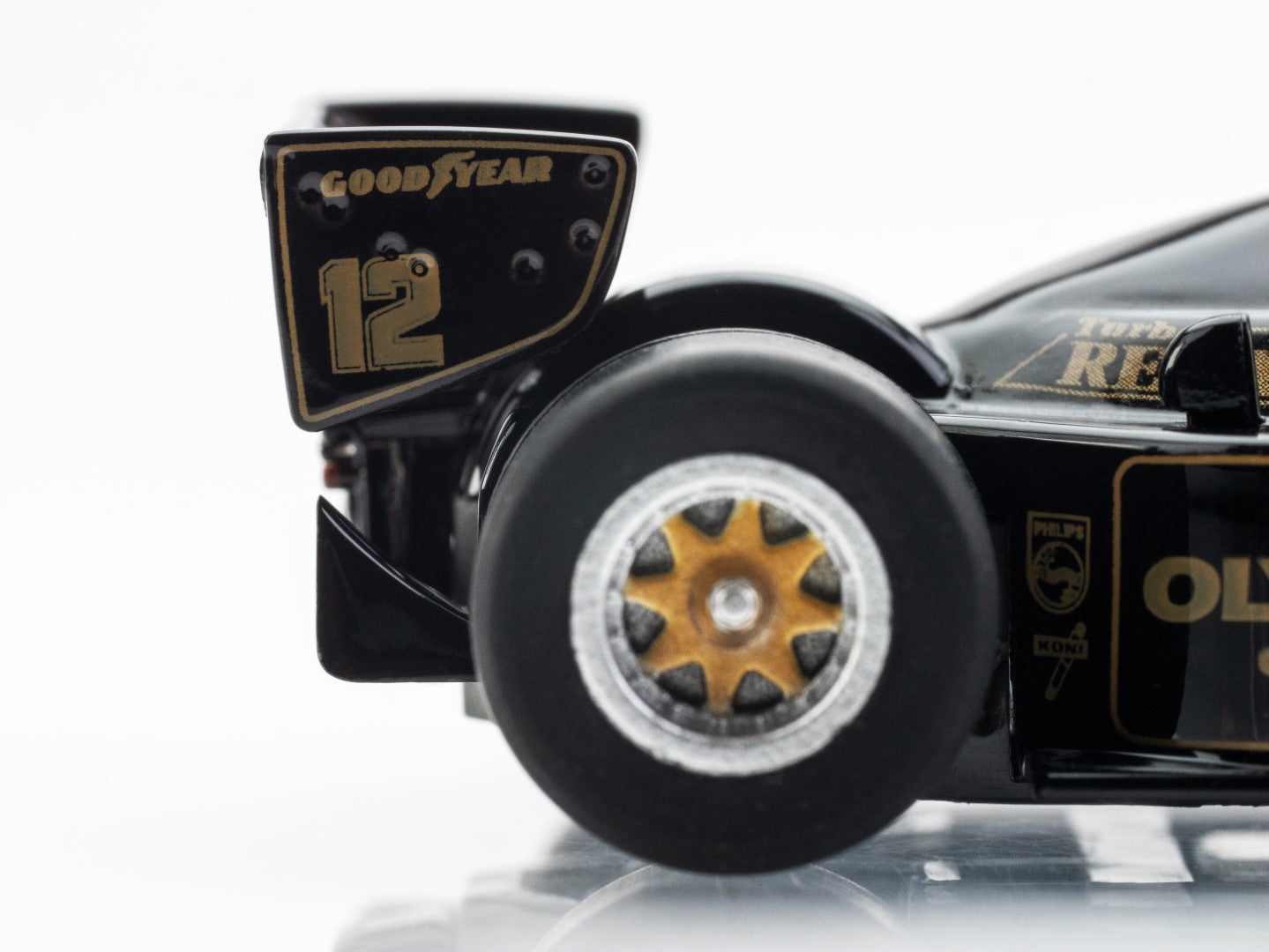 AFX 22113 Ayrton Senna Lotus 97T 1985 Black HO Slot Car MegaG+