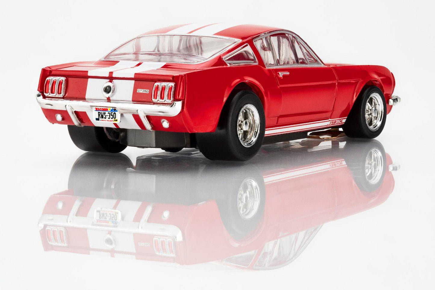Ford Mustang Shelby GT350R showcasing high-performance design and engineering excellence.