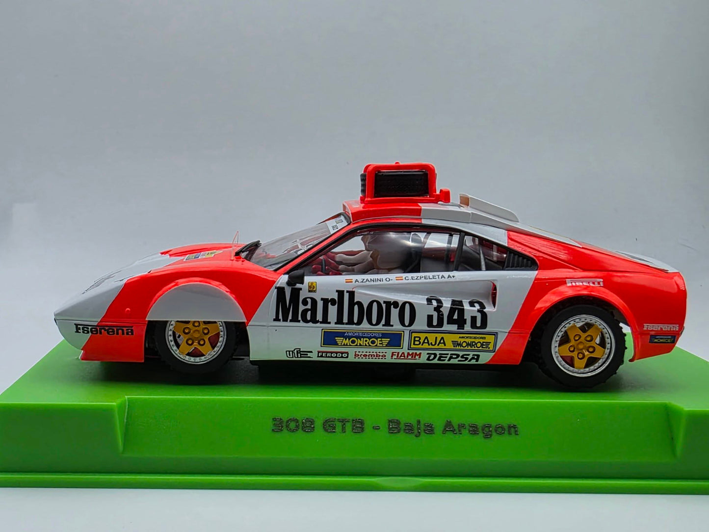 Avant Slot Ferrari 308 GTB Marlboro Baja Aragon 1985 1/32 Slot Car 51411