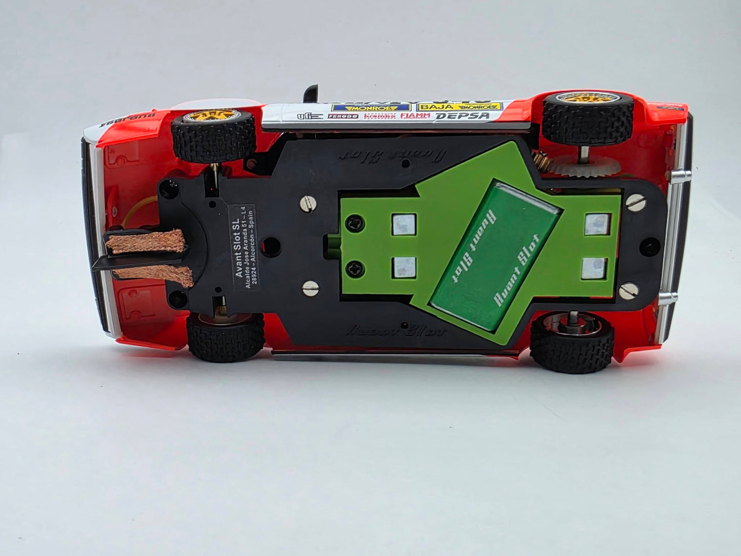 Avant Slot Ferrari 308 GTB Marlboro Baja Aragon 1985 1/32 Slot Car 51411