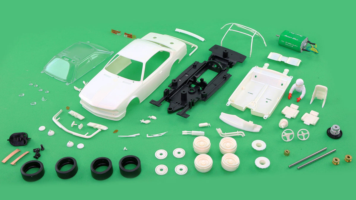 Avant Slot BMW 635 CSi White Unpainted Kit 1/32 Slot Car 51799