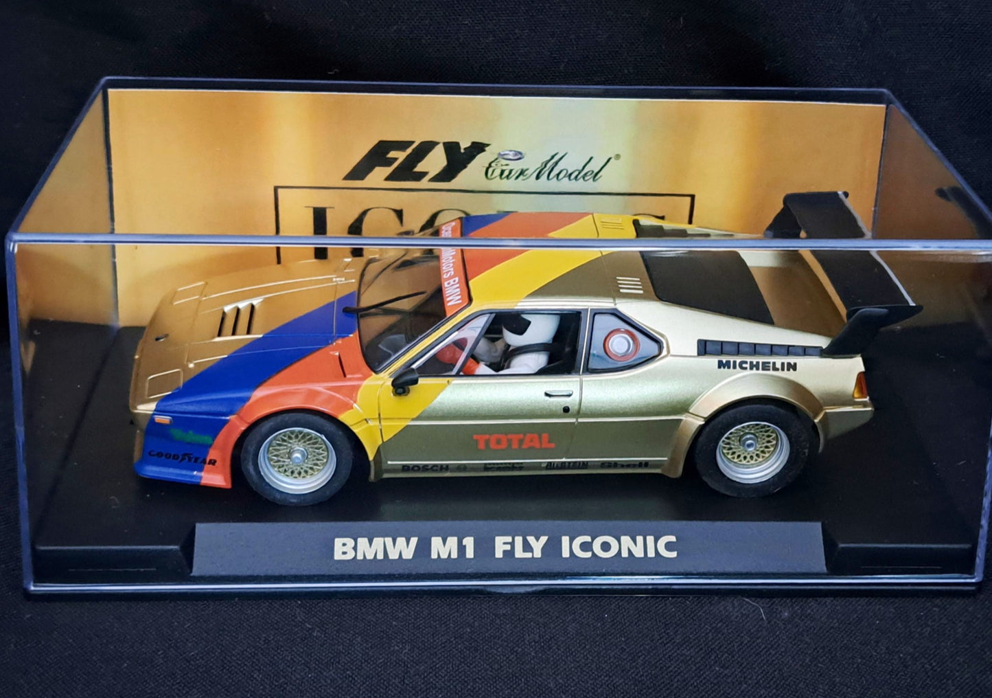 Fly E2108 BMW M1 Fly Iconic Collection Gold 1/32 Slot Car