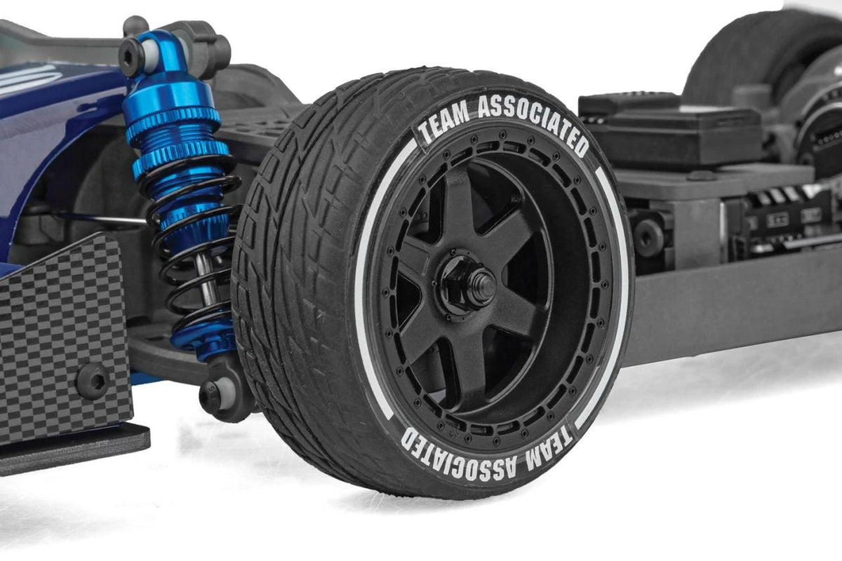 RC10 6x6 racing wheels and tires