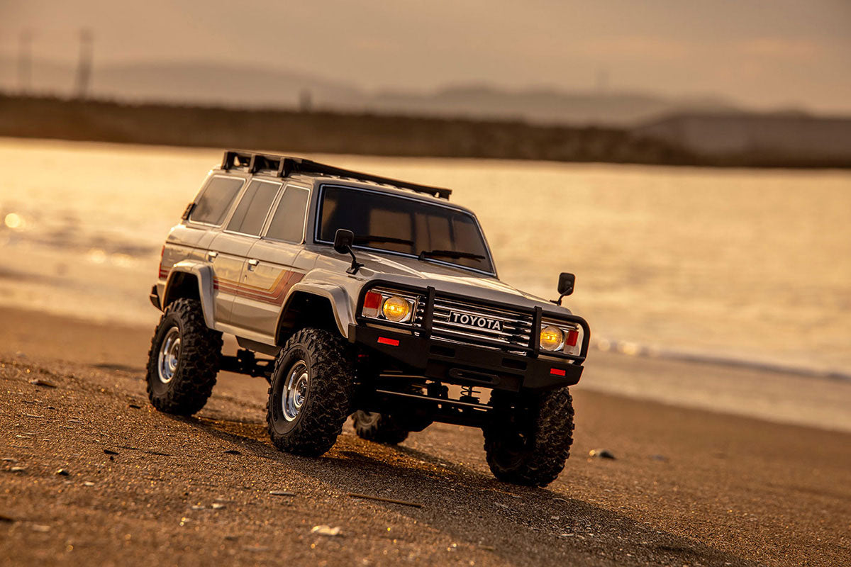 Kyosho 1/10 4WD Toyota Land Cruiser 60 Body Typer 1 Readyset Rock Cralwer