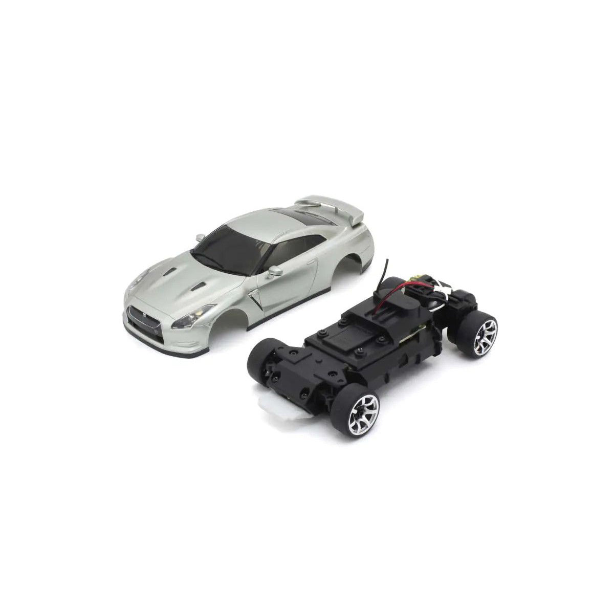 Kyosho 66608A Silver First Mini-Z RWD ReadySet w/Nissan GT-R R35SL Body.