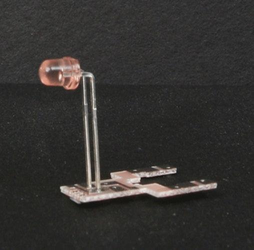 thumbnail image 2 of Kato HO Scale Amtrak Superliner Passenger Car With LED Tail Marker Light - 958046 (New 2025) 2 of 4