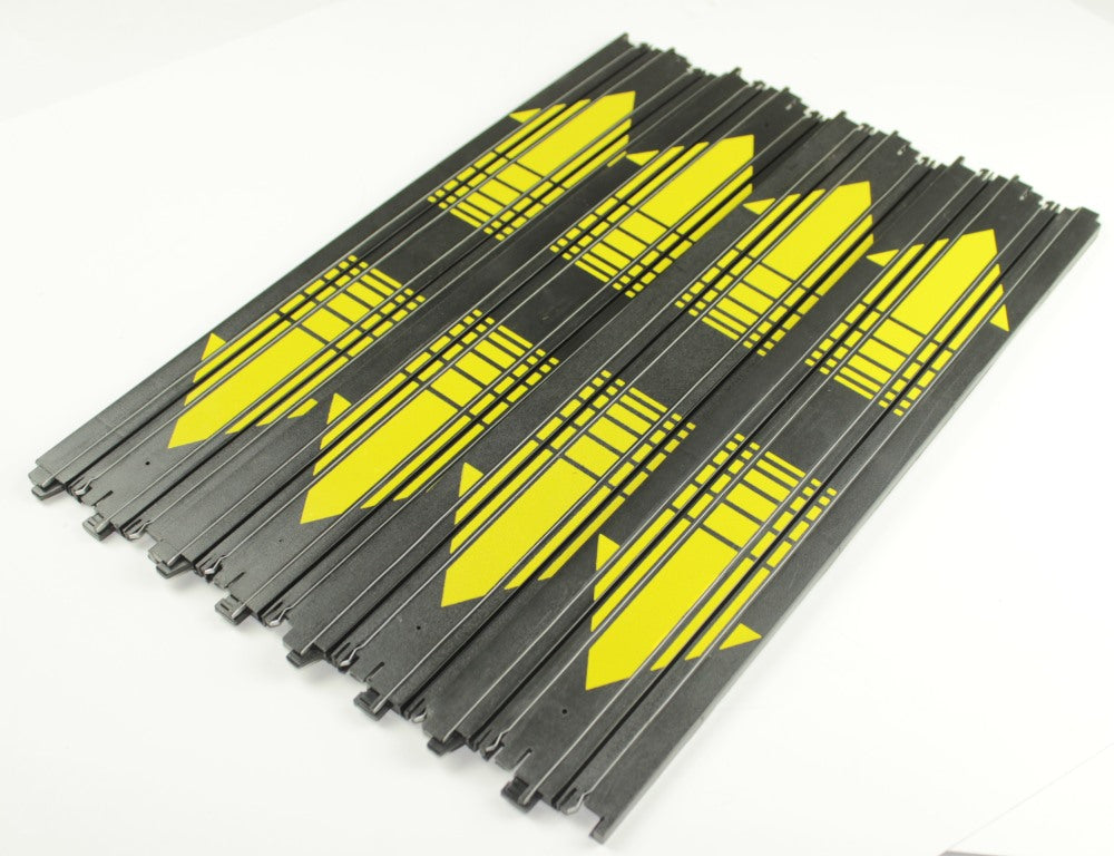 AFX Arrows 15" Straight HO Scale Track 4pcs #70600 - PowerHobby