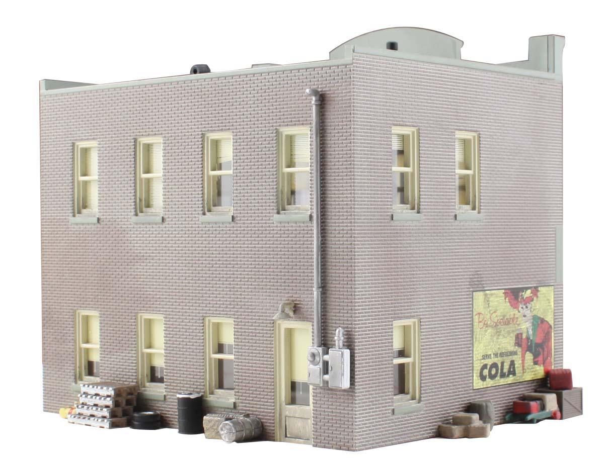 Woodland Scenics HO Harrisons Hardware Built-&-Ready Structure - PowerHobby