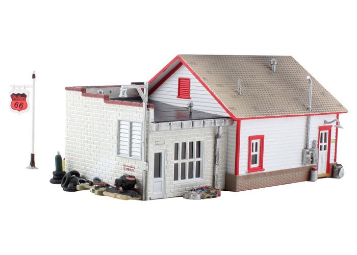 Woodland Scenics BR4922 N Fill'er Up & Fix'er Structure Built-&-Ready - PowerHobby