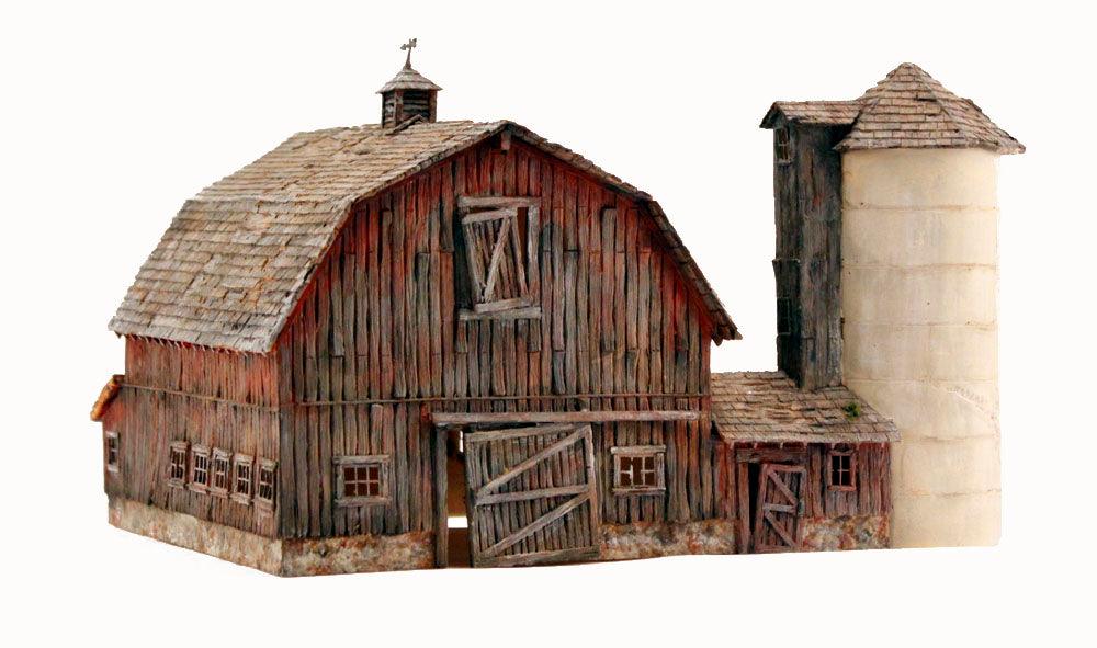 Woodland Scenics BR4932 N Old Weathered Barn N Structure Built-&-Ready - PowerHobby