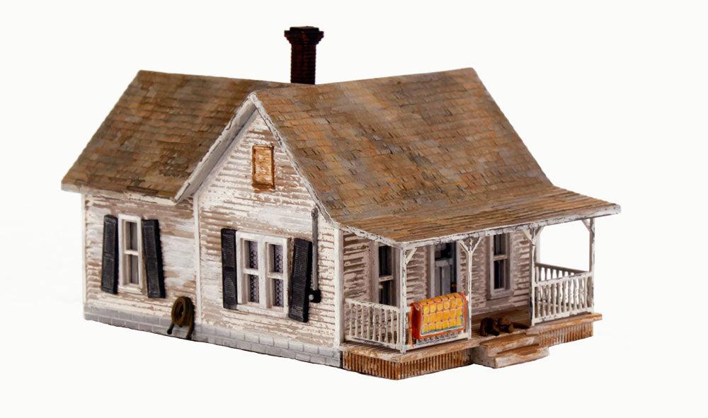 Woodland Scenics BR4933 N Old Homestead Structure Built-&-Ready - PowerHobby
