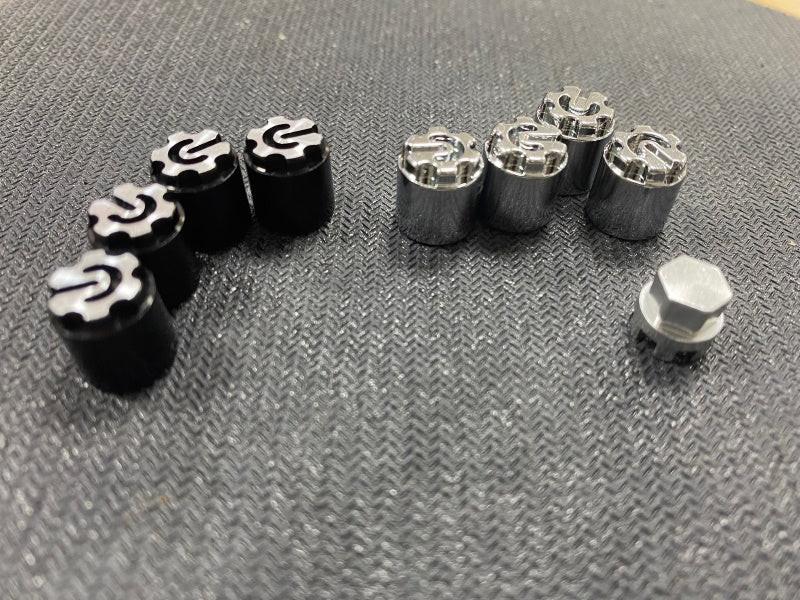 Powerhobby 1/10 Scale Rock Crawler M4 Locking Hubs w Tool Chrome (4) - PowerHobby
