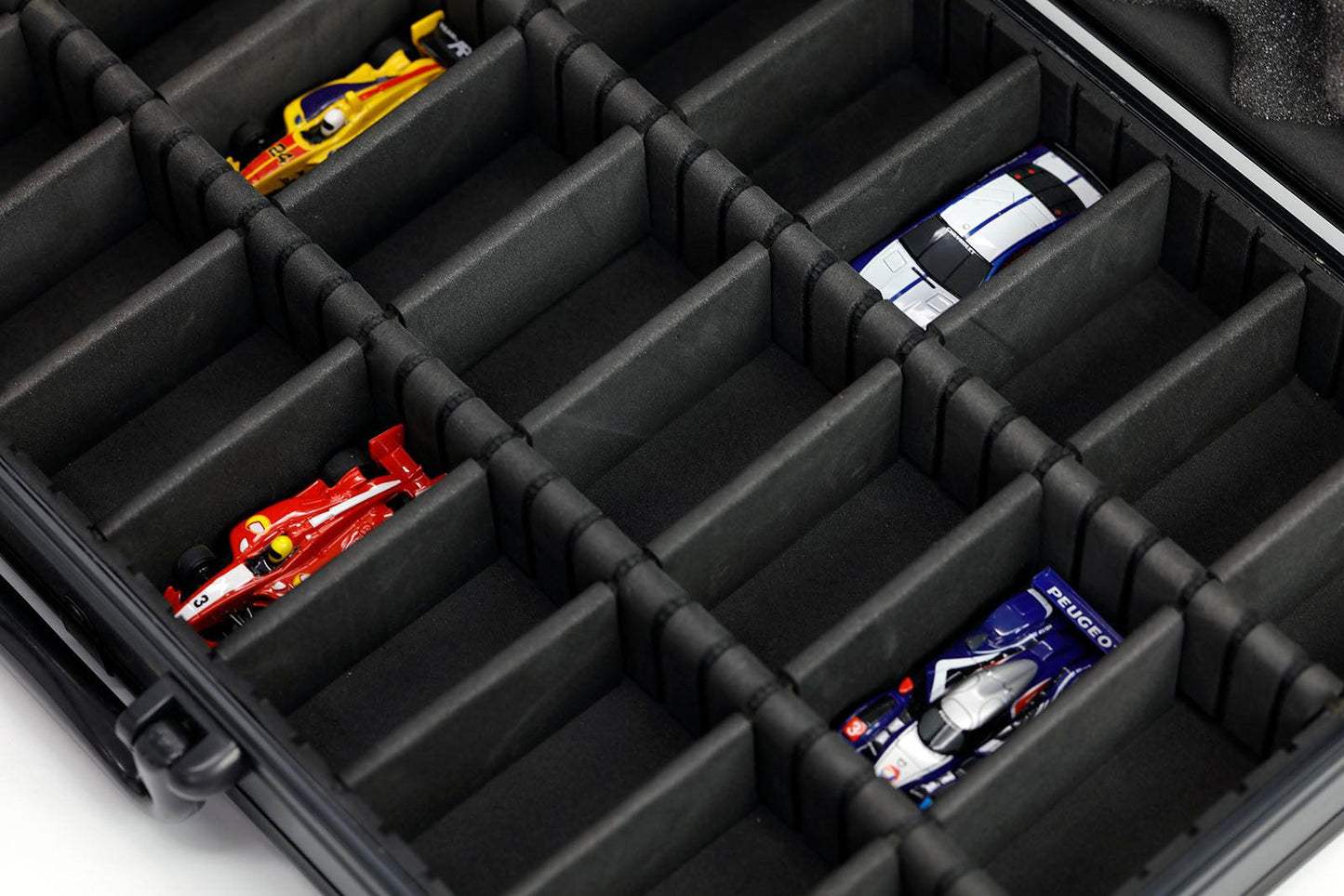 HO 1/64 Scale Diecast Slot Car Aluminum Carrying Case For AFX Auto World Hot Wheels - PowerHobby