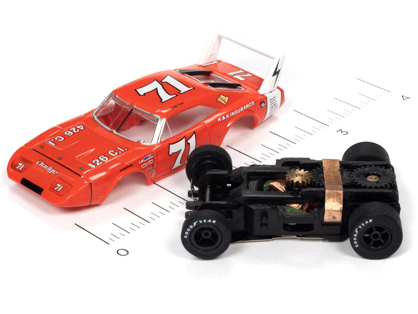 Auto World Xtraction R31 1969 Dodge Daytona Bobby Isaac HO Slot Car SC355 - PowerHobby
