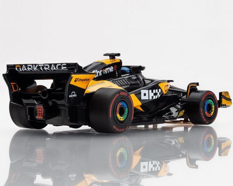 AFX 22104 McLaren F1 MCL38 Oscar Piastri #81 HO Slot Car Mega G+