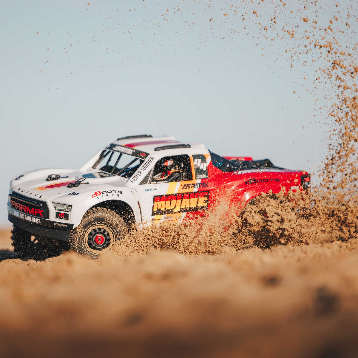 ARRMA Mojave 4S BLX ARA4404T1 White/Red