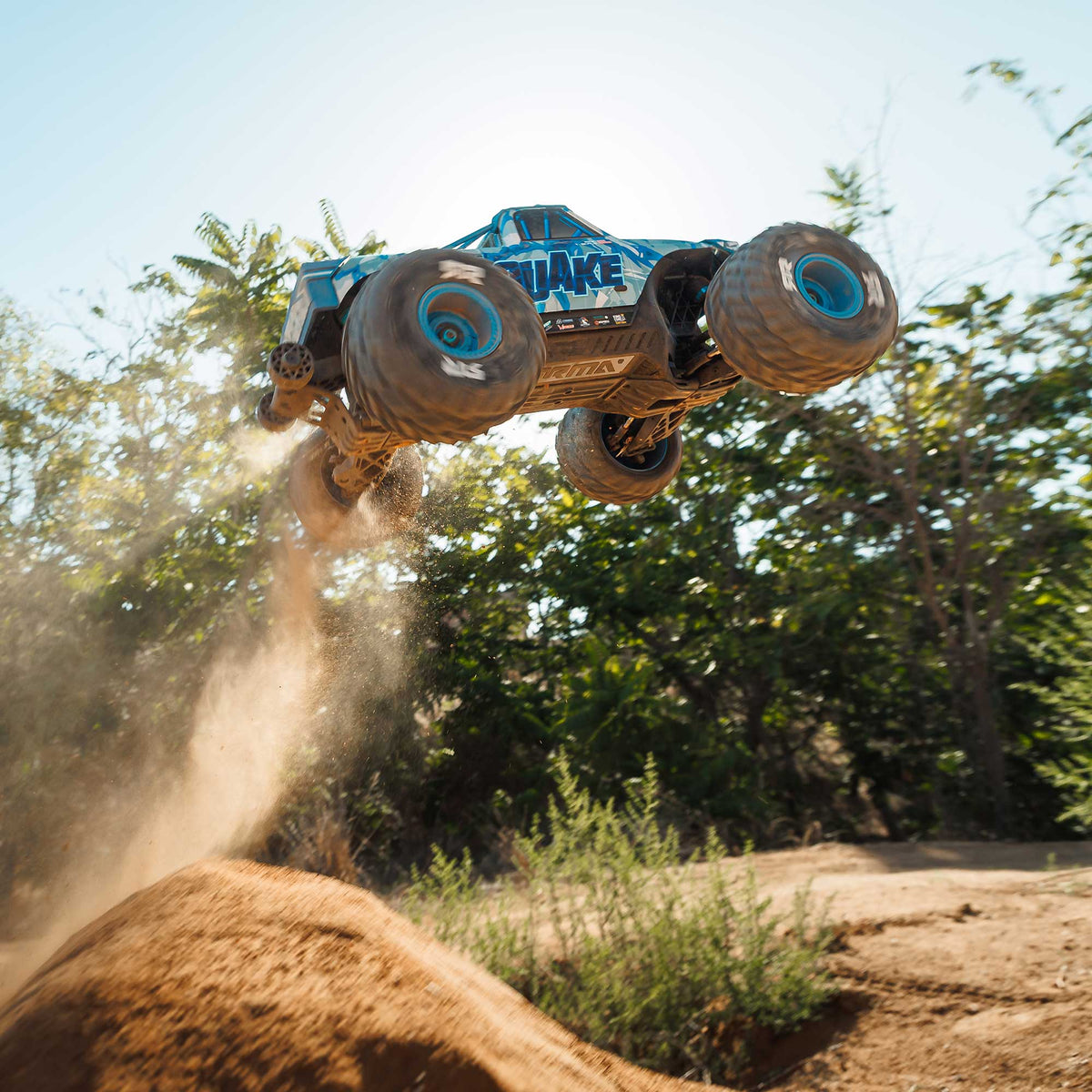 ARRMA ARA4437T2 Quake 4S DSC 4X4 RTR