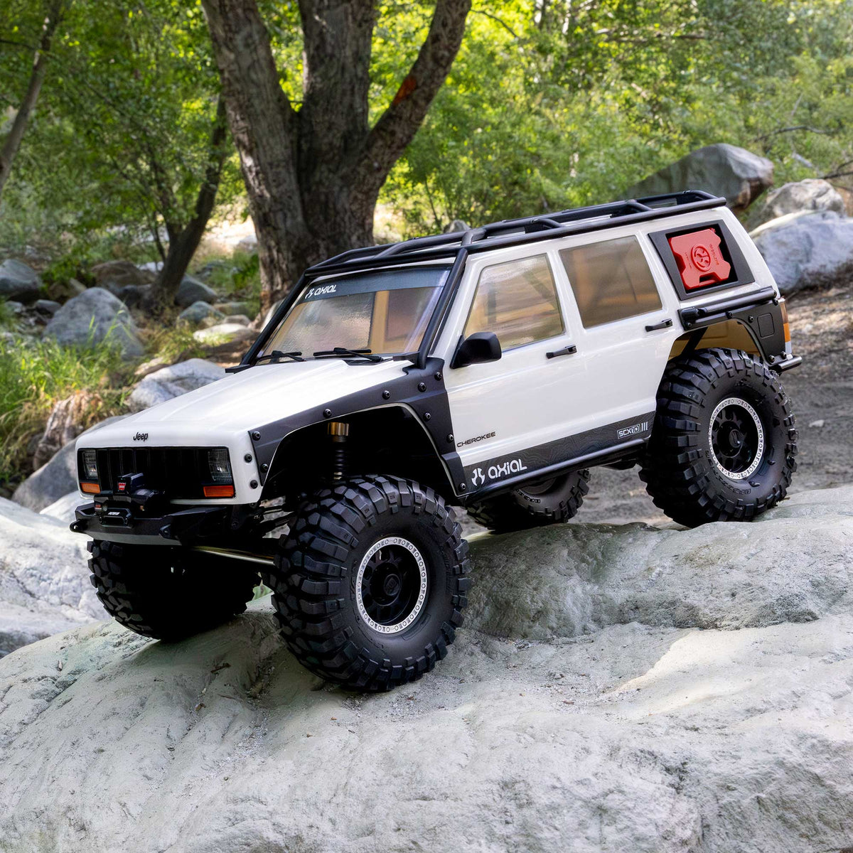 Axial AXI-2037T2 1/10 SCX10 III Jeep Cherokee XJ 4X4 RTR Brushed Rock Crawler, White
