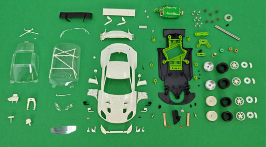 Avant Slot Aston Martin Vantage GT3 White Kit 1/32 Slot Car 52999
