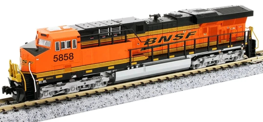 Kato 176-8958 N SCALE GE ES44AC BNSF Railway #5858 Swoosh Locomotive