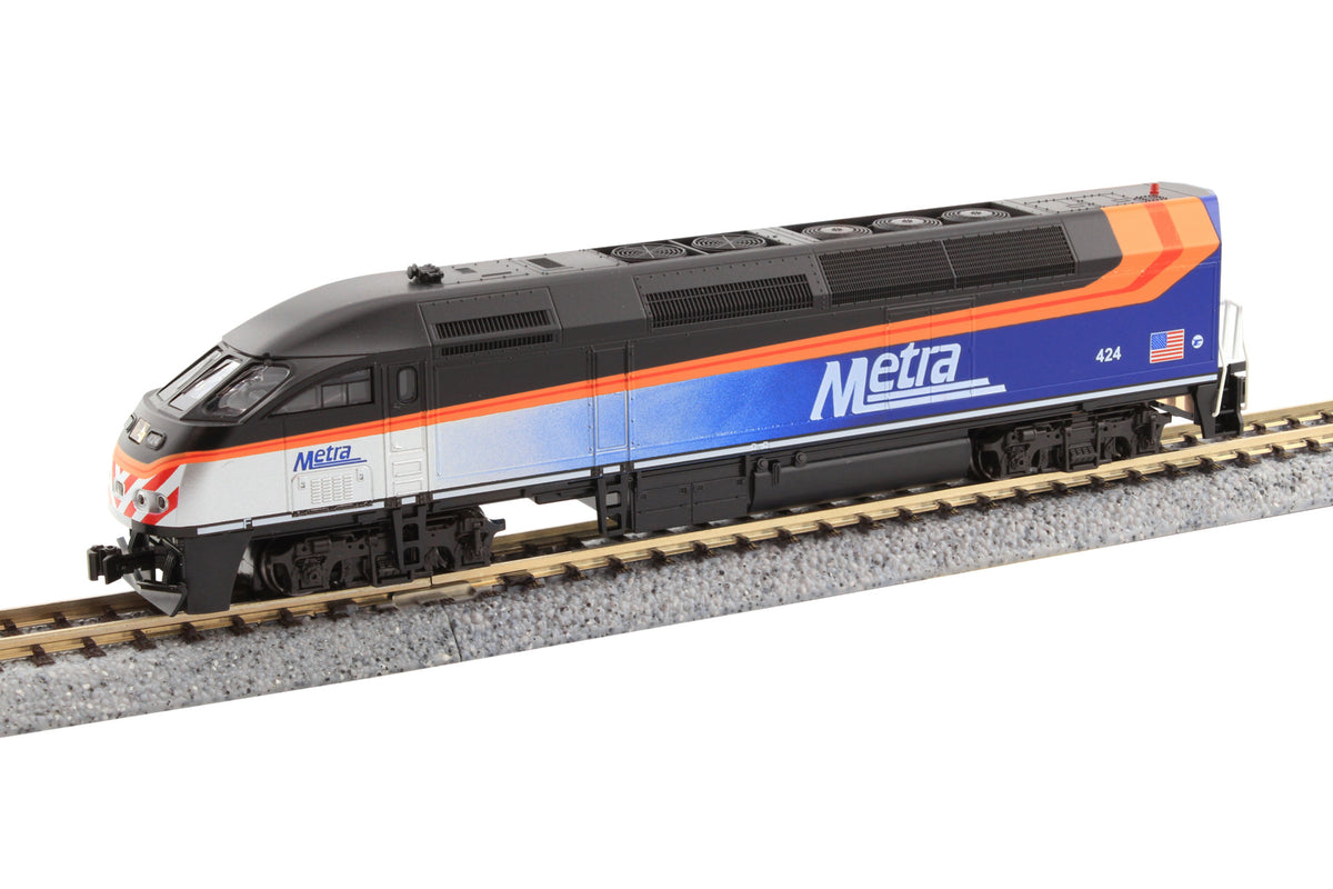 KATO 106-0031 N Scale Chicago Metra MP36PH Gallery Bi-Level Commuter Starter Set