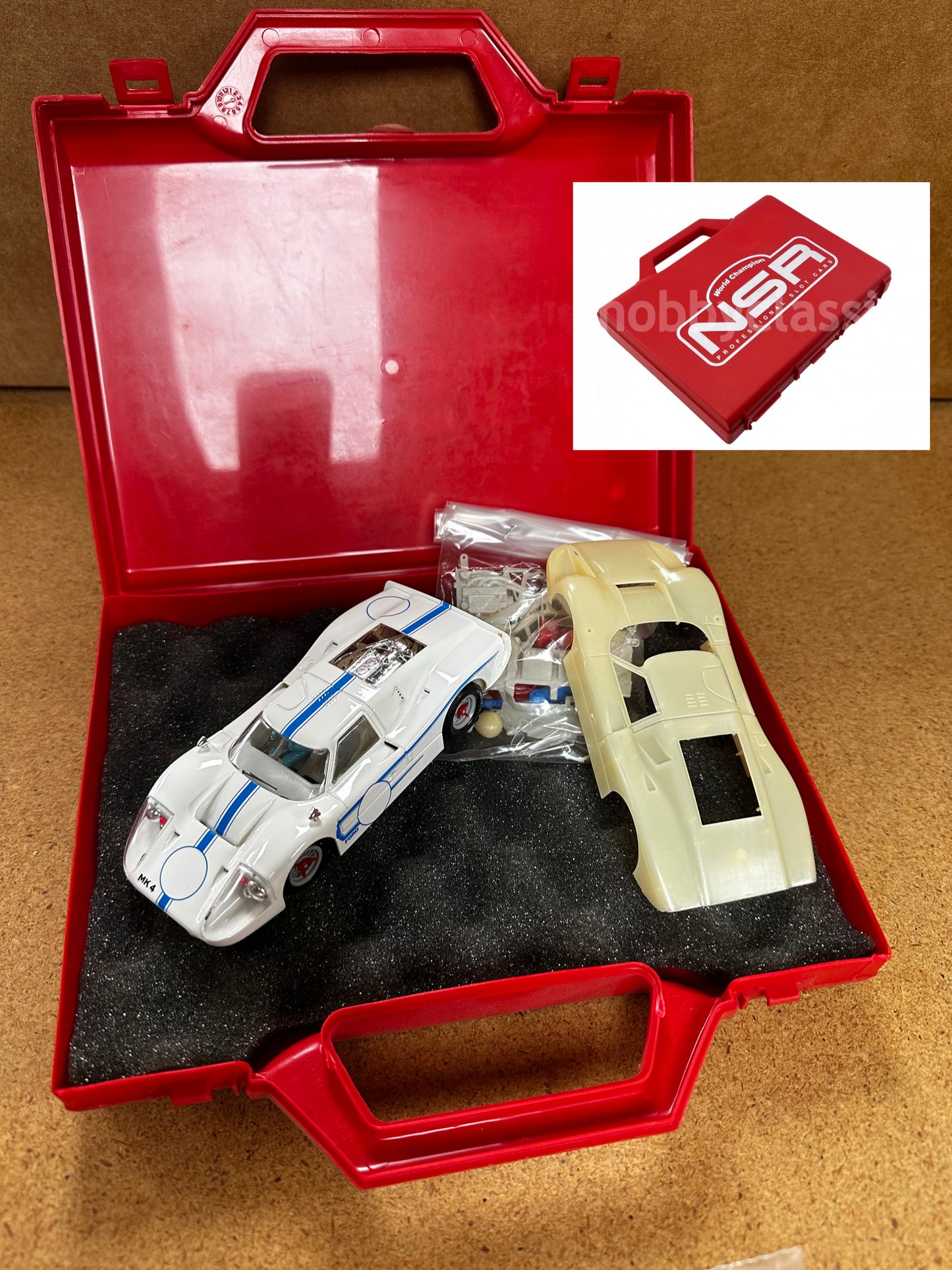 NSR Ford MK1V Presentation 1/32 Slot Car with Extra Body 1717.