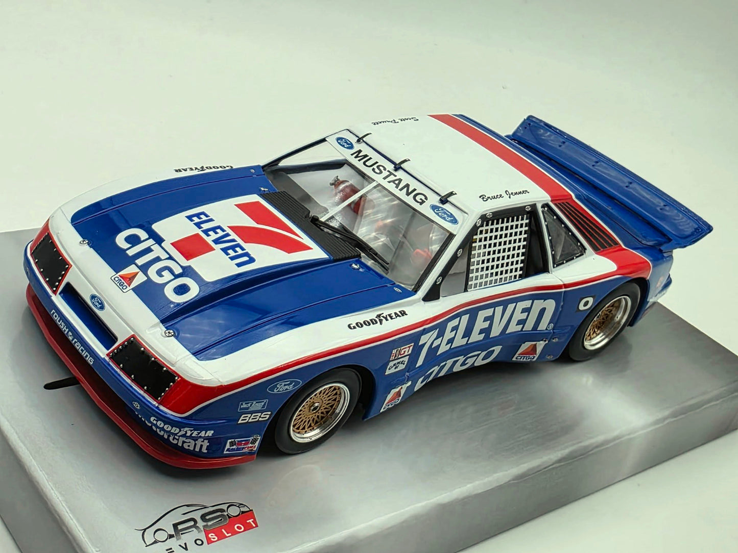 Revoslot Ford Mustang GTO 7-Eleven Sebring 12 Hours 1986 1/32 Slot Car RS0317