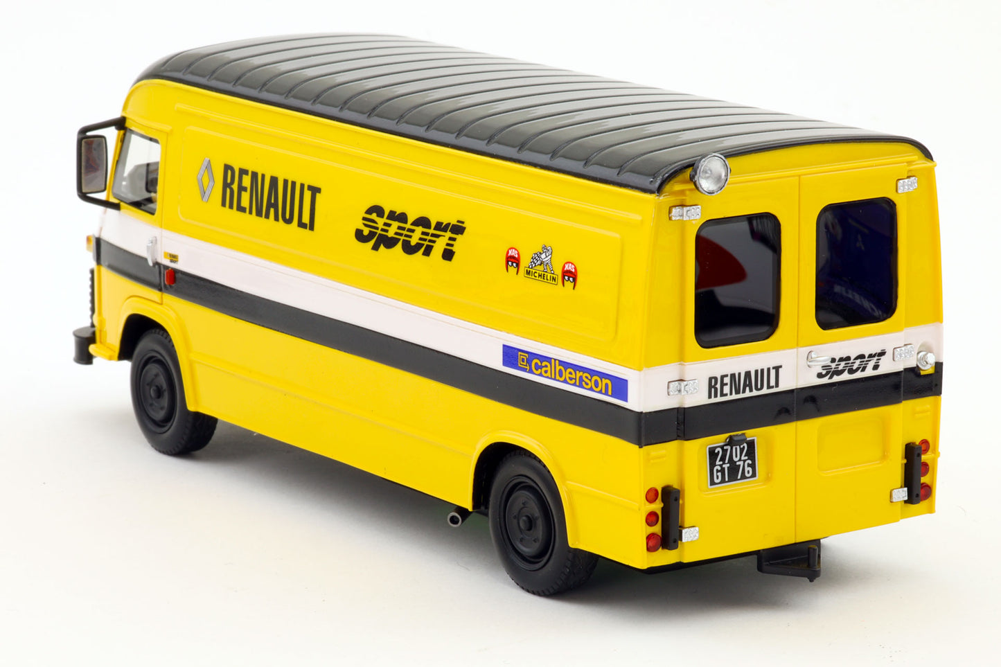 Avant Slot Renault Service Van w/ Pair of Renault 5 Team Cars 1/32 Slot Car RSV2501