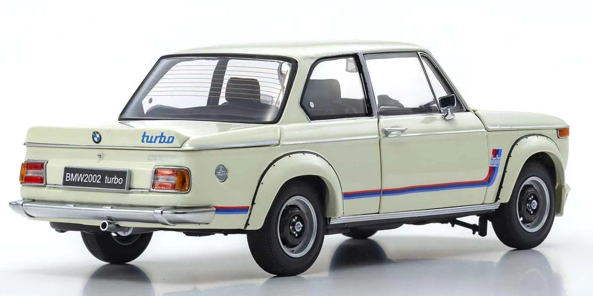 Kyosho 1/18 Scale BMW 2002 Turbo White Model Diecast Car