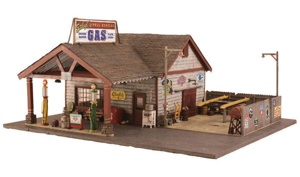 Woodland Scenics BR5849 O Ethyl's Gas & Service Structure Built & Ready - PowerHobby