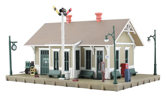 Woodland Scenics BR4928 N Dansbury Depot  Structure Built-&-Ready - PowerHobby
