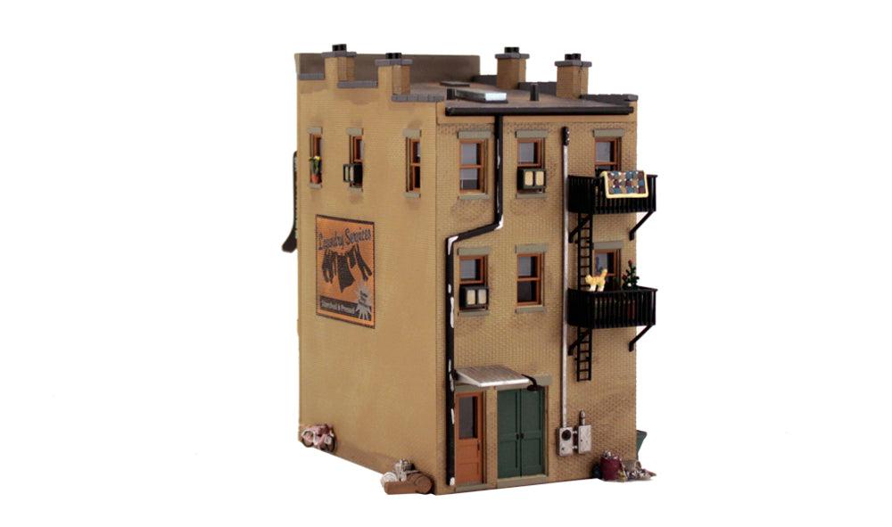 Woodland Scenics BR5843 O J.W. Shoe Cobbler Structure Built-&-Ready - PowerHobby