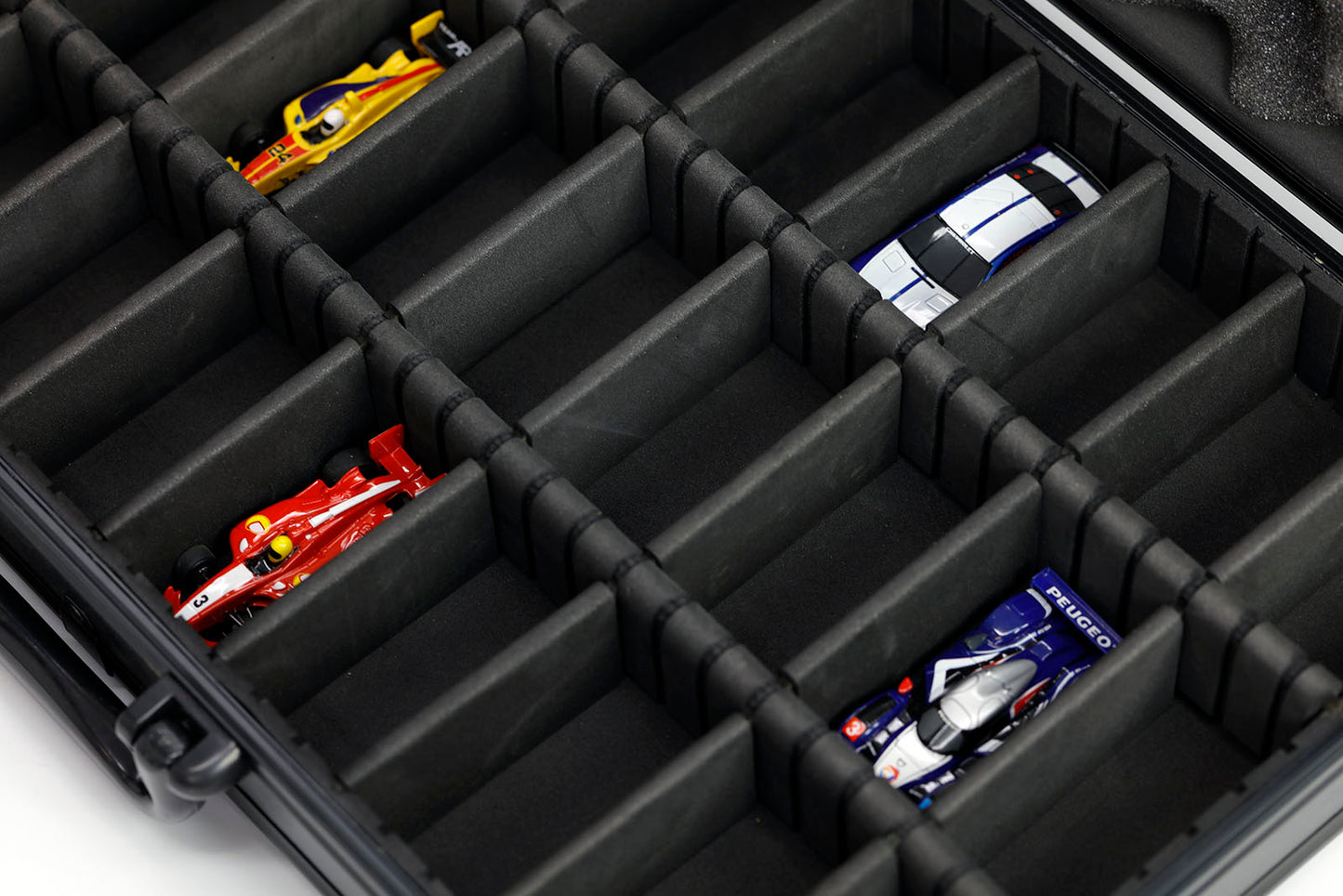 HO 1/64 Scale Diecast Slot Car Aluminum Carrying Case For AFX Auto World Hot Wheels - PowerHobby